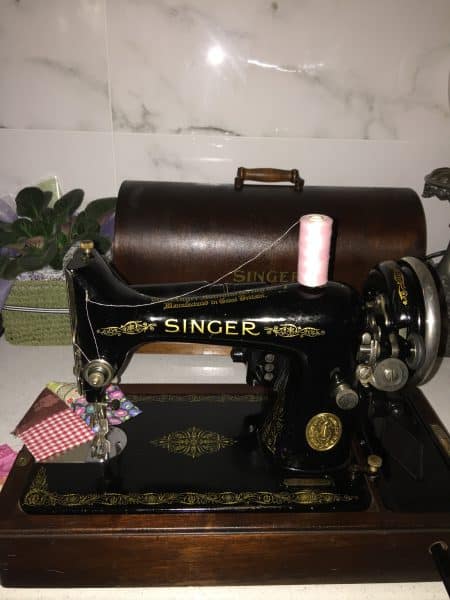 Singer 99K susies-scraps.com