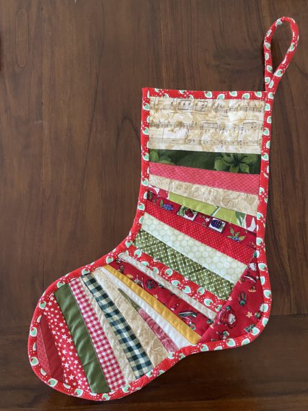 Quilted Christmas Scrappy String Stockings  susies-scraps.com