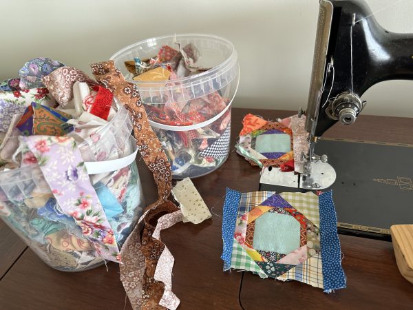 Any String Goes - Pineapple Improvisational String Quilt Blocks susies-scraps.com