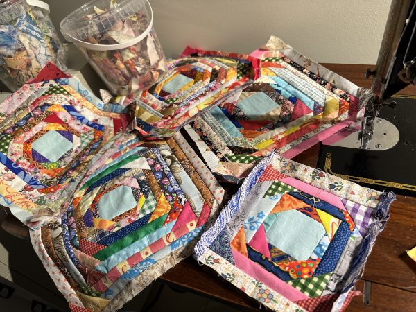 Any String Goes - Pineapple Improvisational String Quilt Blocks susies-scraps.com