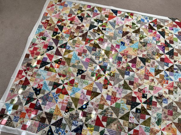 The Spinner Quilt - Part 3 susie’s-scraps.com