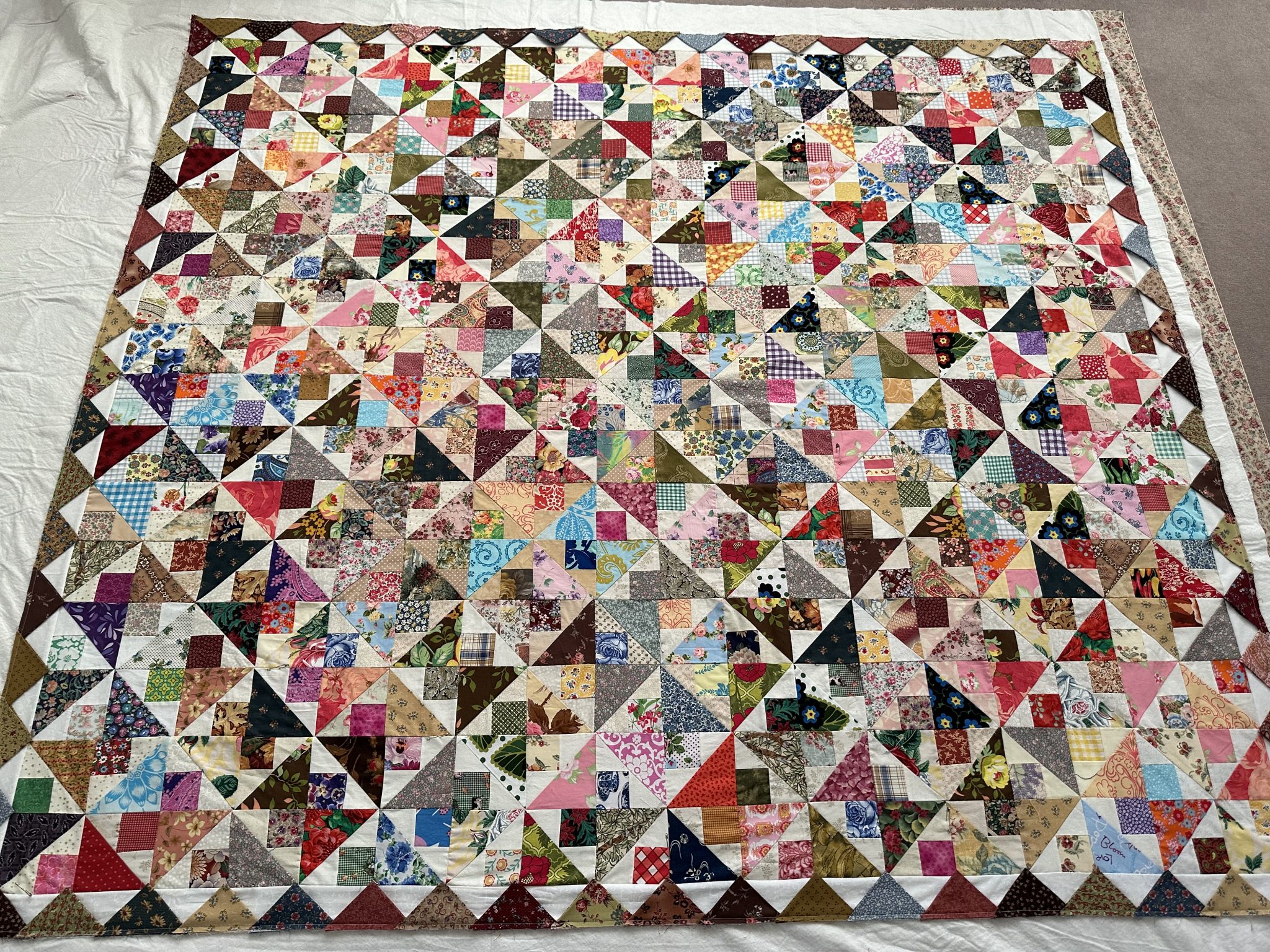 The Spinner Quilt - Part 3 susie’s-scraps.com
