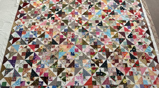 The Spinner Quilt - Part 3 susie’s-scraps.com