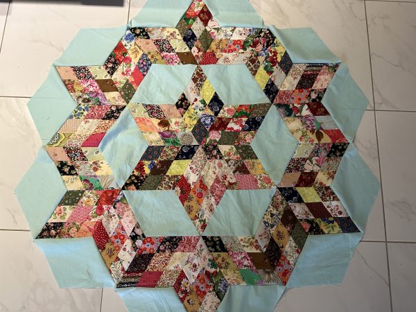 Scrappy Diamonds Kaleidoscope Beauty Star Medallion Quilt - Part 2 susies-scraps.com