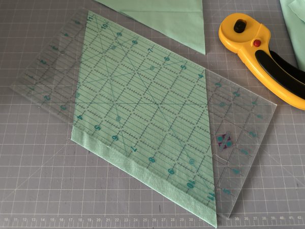 Scrappy Diamonds Kaleidoscope Beauty Star Medallion Quilt - Part 2 susies-scraps.com