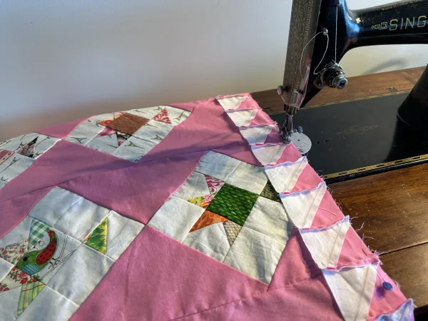 Pink Streak of Lightening Baskets Quilt and Pattern - Antique Inspired - Part 3 susies-scraps.com