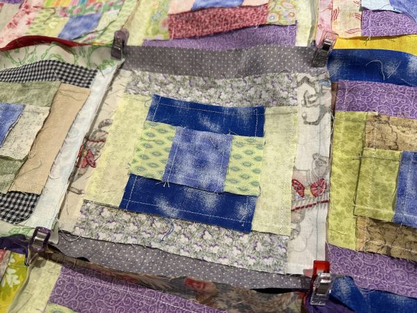 Quickstep Courthouse Steps Quilt susies-scraps.com