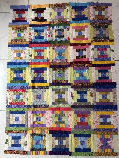 Quickstep Courthouse Steps Quilt susies-scraps.com
