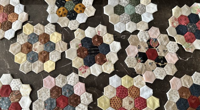 Hexagon Flowers Second Round susies-scraps.com