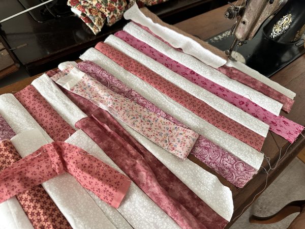 Mother’s Day Mini Quilt susies-scraps.com